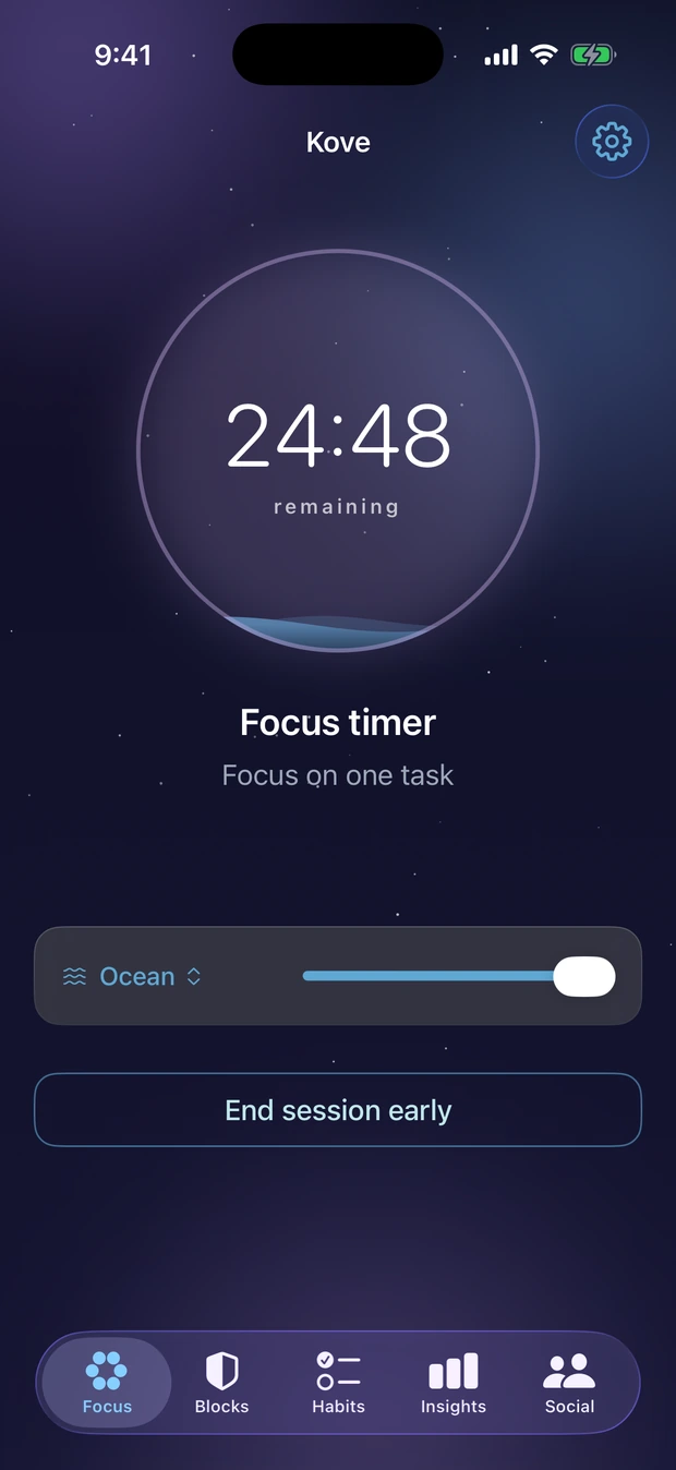 A running focus session showing 24 minutes 48 seconds remaining in a filling ring.